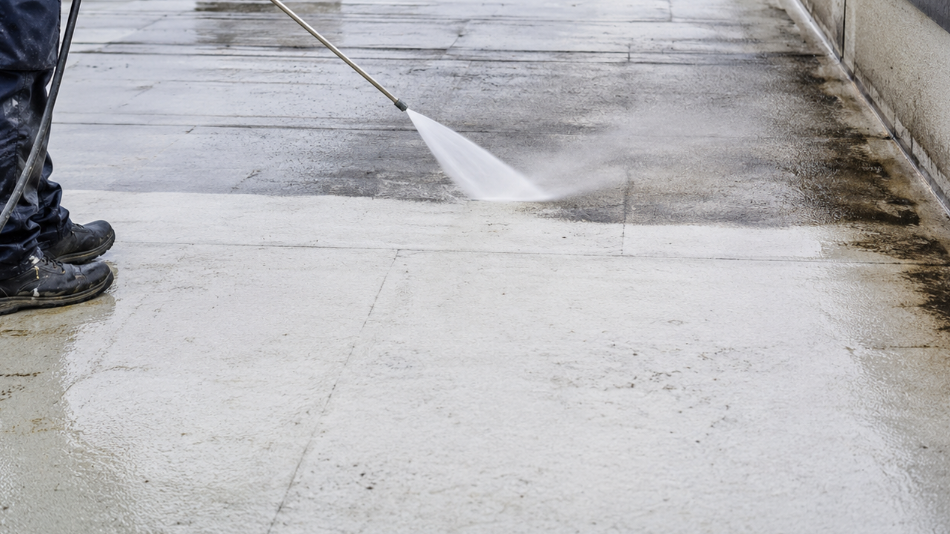 roof cleaning services
